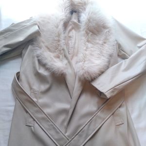 Ontwelfth, cream trenchcoat